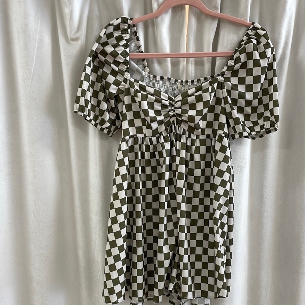 Checkerboard Puff Sleeve Romper